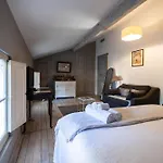 Bed and Breakfast D Hotes Du Castell De Bles Saint-Génis