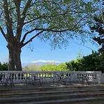 D Hotes Du Castell De Bles Bed and Breakfast