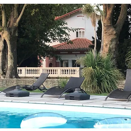 Bed & Breakfast Domaine Castell De Blés 4*