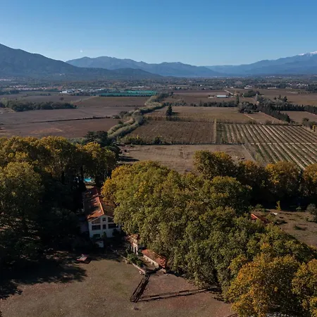 Domaine Castell De Bles Bed & Breakfast