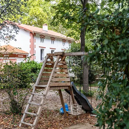 Domaine Castell De Bles Bed & Breakfast