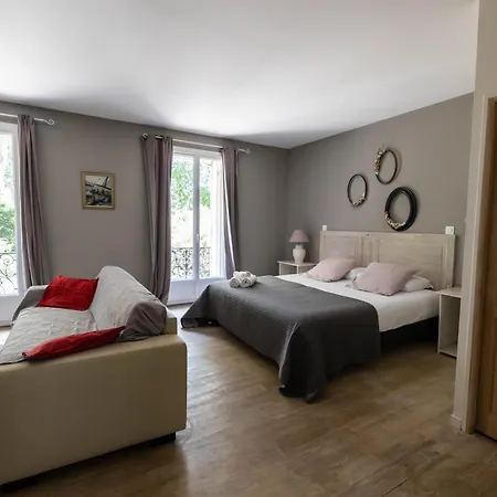 Domaine Castell De Bles Bed & Breakfast