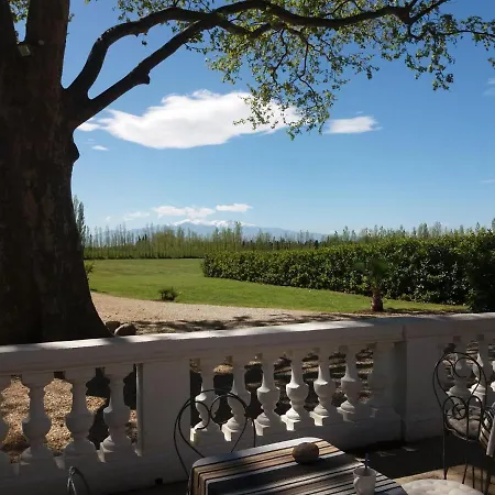 Bed & Breakfast Domaine Castell De Bles
