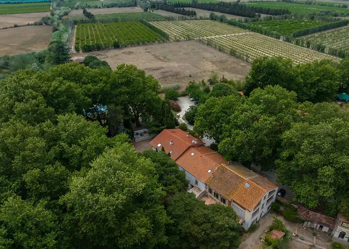D Hotes Du Castell De Bles Bed and Breakfast 4*