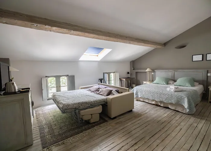Bed and Breakfast D Hotes Du Castell De Bles